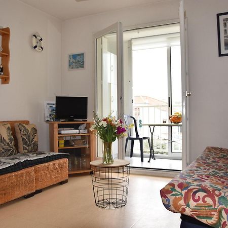 Appartement 1 Chambre, Avec Loggia Et Vue Sur Le Port Olona La Chaume Εξωτερικό φωτογραφία
