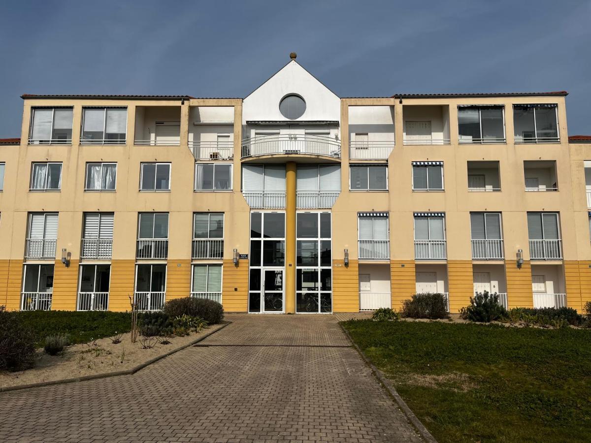 Appartement 1 Chambre, Avec Loggia Et Vue Sur Le Port Olona La Chaume Εξωτερικό φωτογραφία